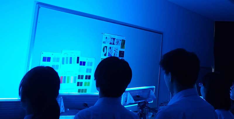 徳島科学技術高校デザインコースSSH授業カラーユニバーサルデザインLED色弱疑似体験